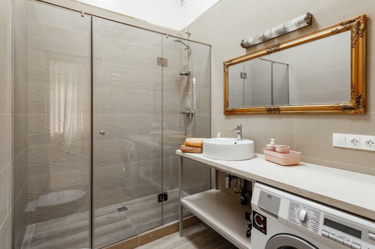 Central Barkar Apartments Οδησσός Εξωτερικό φωτογραφία